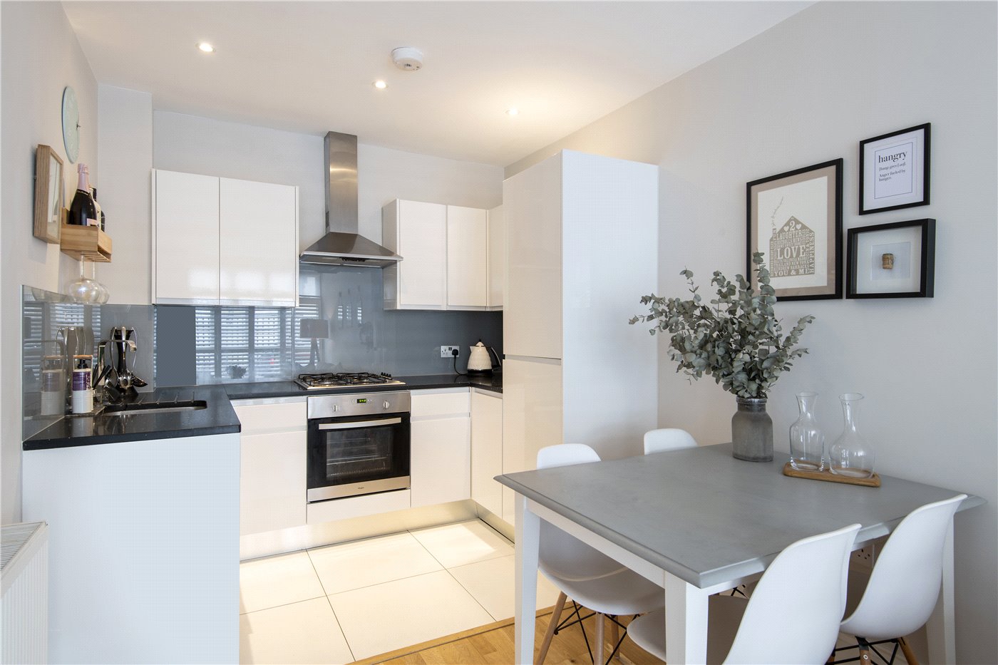Kitchen/Dining
